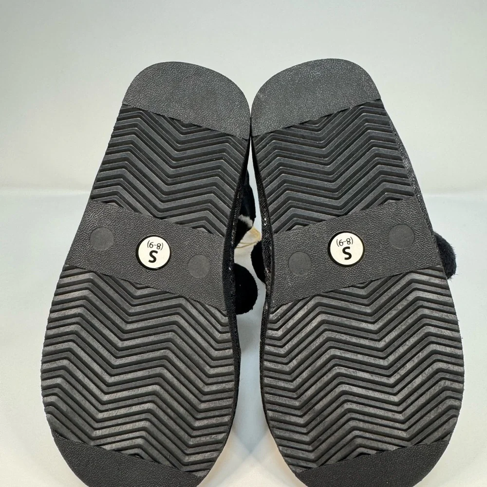 Lazy‎ One Black and Tan Bear Booties